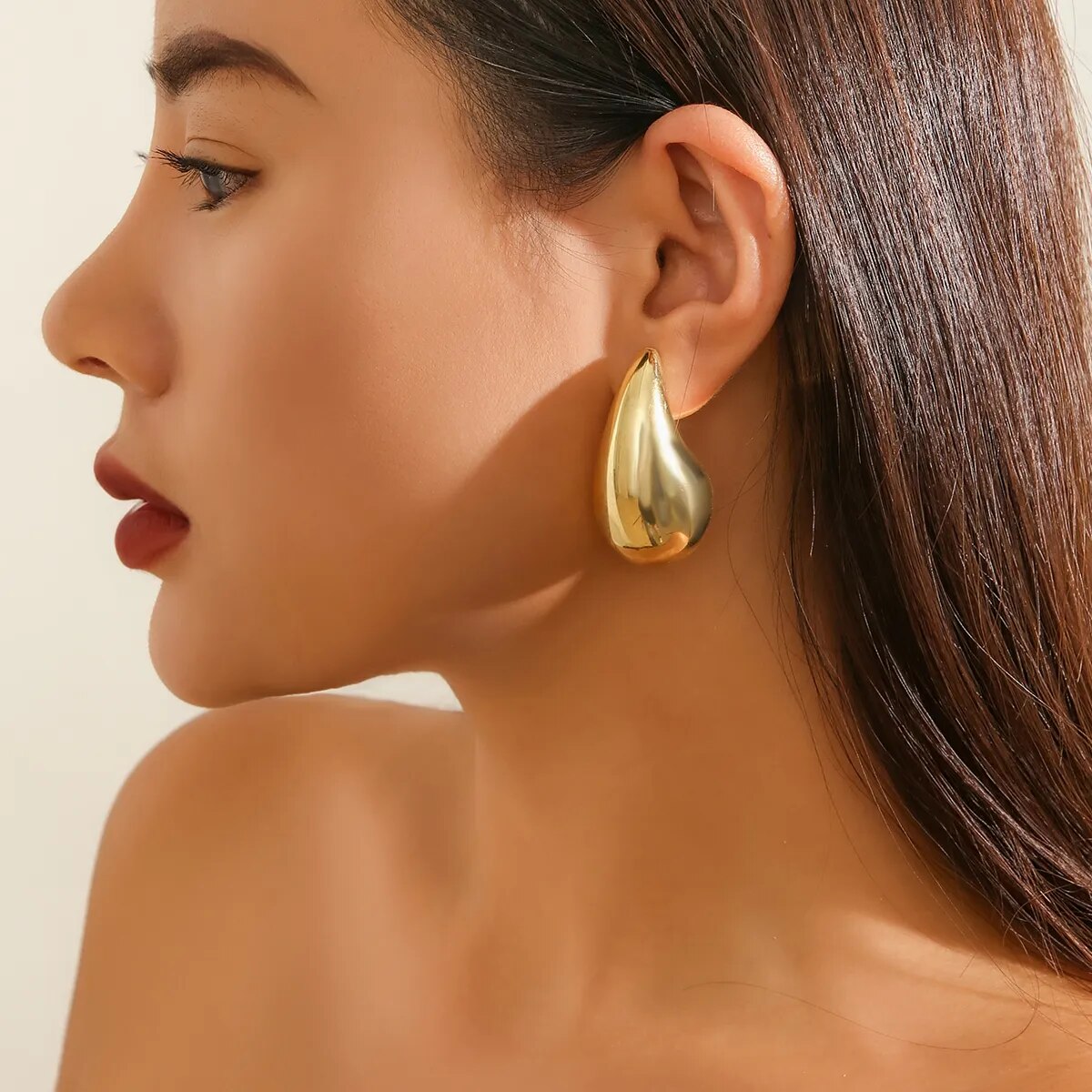 Brinco Feminino Lágrima Banhado em Ouro 18K
