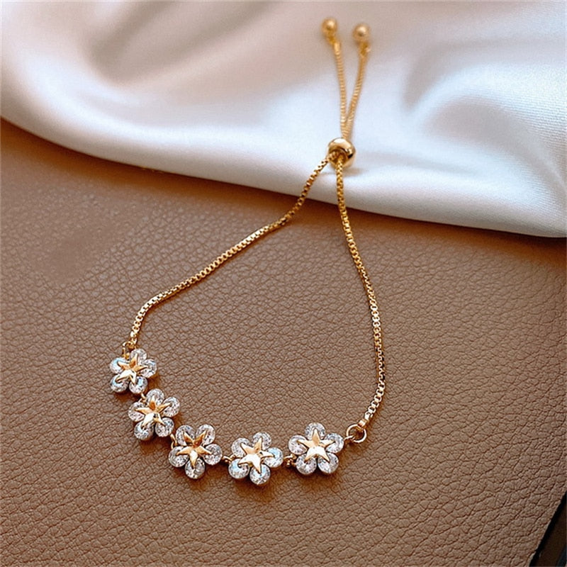 Pulseira Feminina com Flores e Zircônia Ajustável Banhado em Ouro 18K