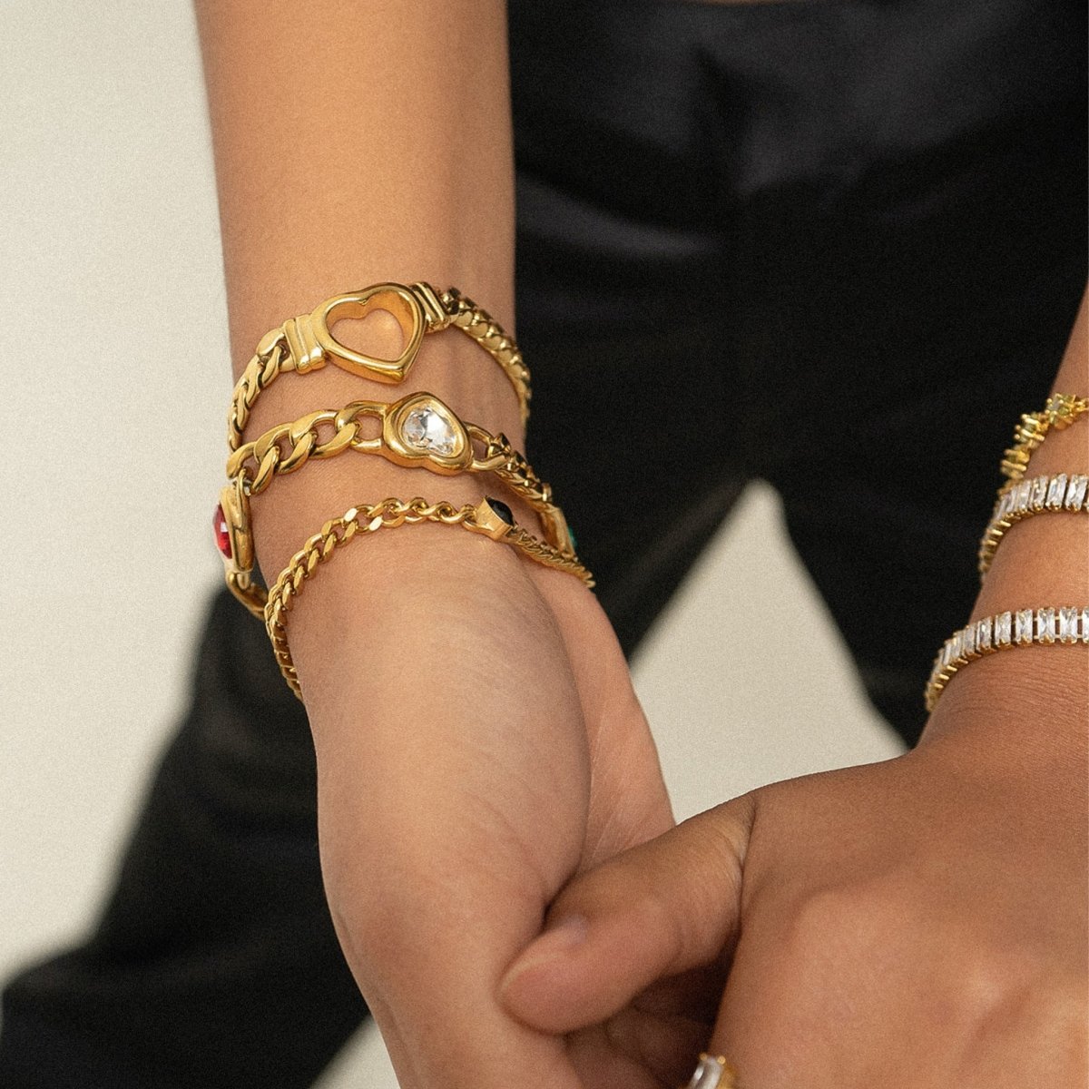 Pulseira Feminina Heart Style Banhado em Ouro 18K