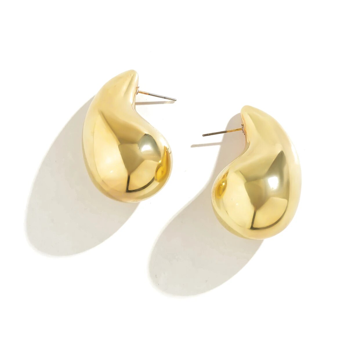 Brinco Feminino Lágrima Banhado em Ouro 18K