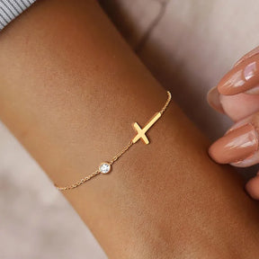 Pulseira Feminina Cruz Banhado em Ouro 18K