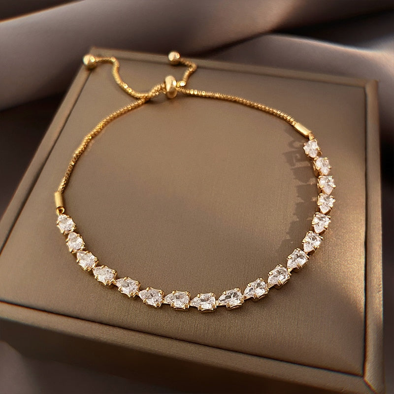 Pulseira Feminina Ajustável com Cristais Banhado em Ouro 18K